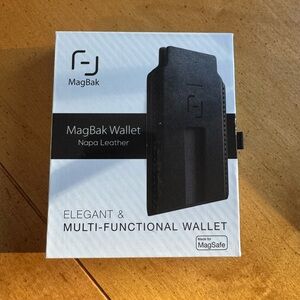 Black Napa Leather Wallet for MagSafe